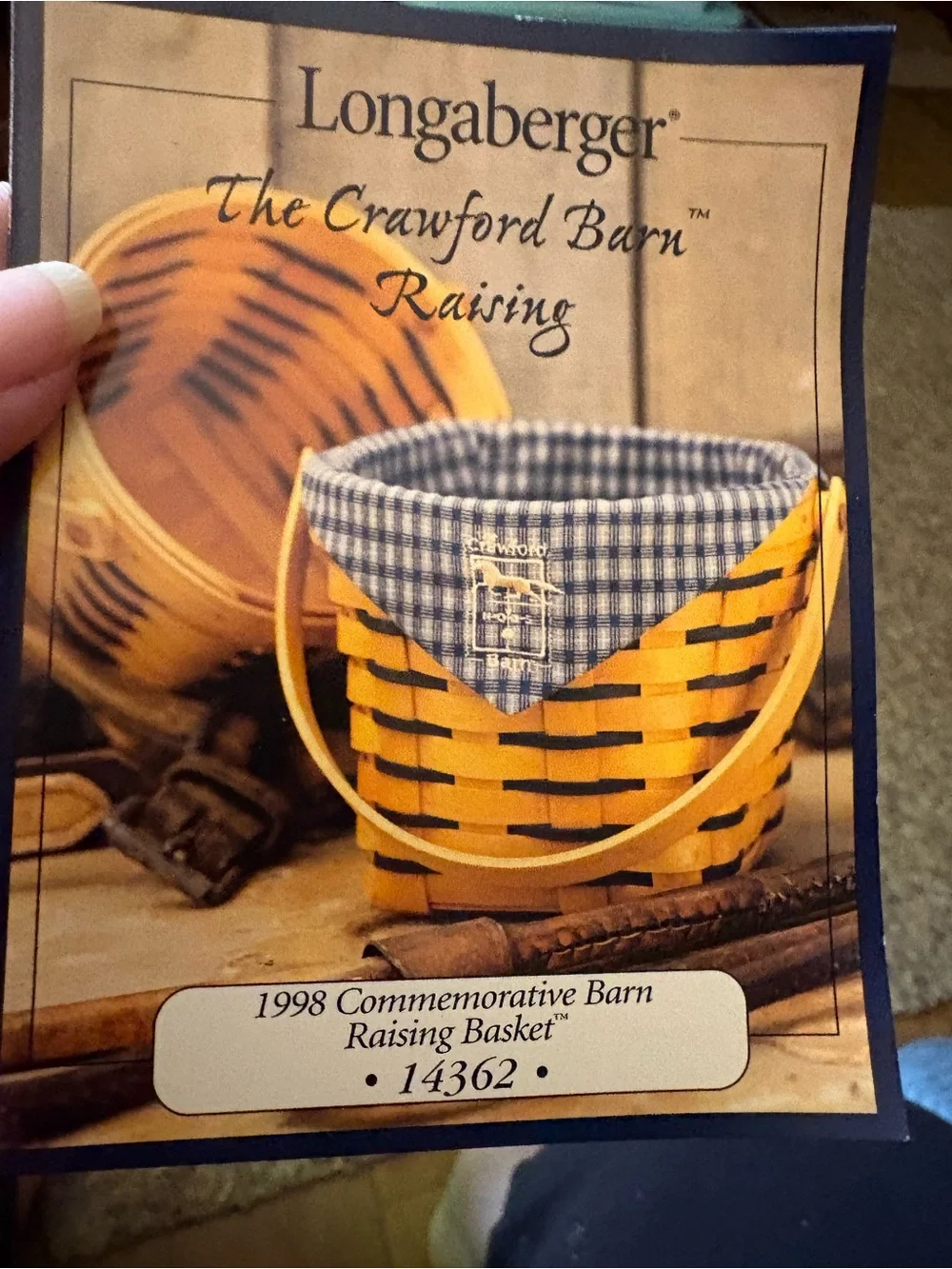 Longaberger 1998 Commemorative Barn Raising Basket with Wooden Lid